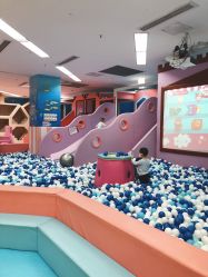 -孩子王童乐园(成都吾悦广场店)