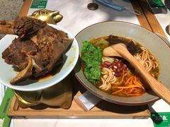 -百春原湖南牛肉粉(百联世纪店)