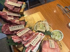 -肉魁屋·烧肉·烧鸟·酒场(高新店)