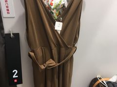 -优衣库(上海金桥太茂店)