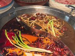 -茅草房·河畔园林火锅