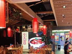 大堂-野山舂·贵州现舂酸汤火锅(鸿通城店)