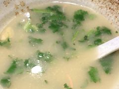 清汤-金杨拉面王小吃面馆·牛三宝面·红烧牛肉粉