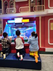 -奈尔宝·儿童乐园·亲子餐厅(华采天地店)