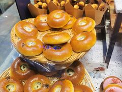 -巴黎贝甜(大宁国际商业广场店)