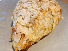 扁桃仁羊角-Wagas沃歌斯(长宁龙之梦店)