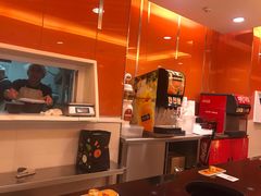 -呷哺呷哺(世贸.工三店)