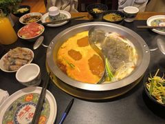 -沸炉重庆老火锅(军事博物馆店)