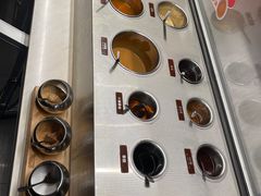 自助调料区-左庭右院鲜牛肉火锅(浦江欢乐颂店)