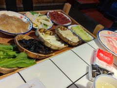 -贤合庄卤味火锅(时代广场店)