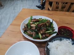 -雷祖芳老妈蹄花店