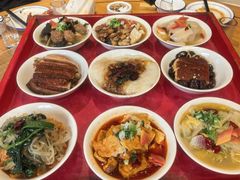 -蓝田九大碗民俗食府(蓝田店)