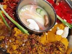 -周幺妹重庆老火锅(银泰城总店)