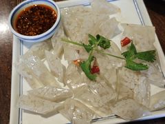 新兴园自制皮冻-新兴园饺子馆(河南街店)
