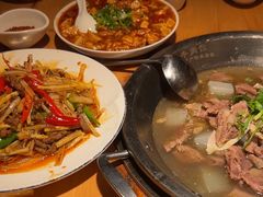 -大众跷脚牛肉馆·非遗传承单位(峨眉山店)