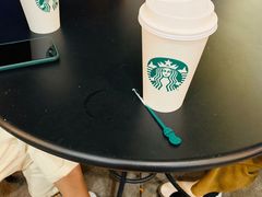 -星巴克(杭州湖滨银泰E区店)