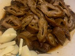 -老鼎万春卤菜(五代传承创始老店)