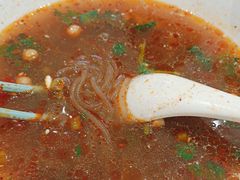 -小杨生煎(金山百联购物中心3楼店)