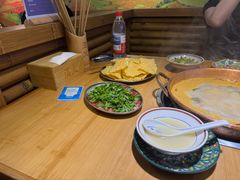 -洱火云南酸菜牛肉火锅(石景山当代商城店)