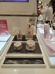-奥伦纳素Erno Laszlo