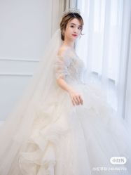 -Lady  Jane高端婚纱礼服馆