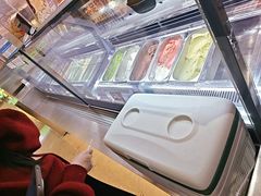 -极拉图·现制冰淇淋(大卫城店)