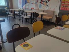 -麦当劳(杨林得来速店)
