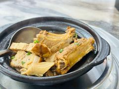 -新峰肉骨茶