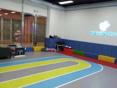 -米高蓝斯克国际轮滑中心(中铁建店)