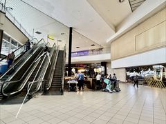 -奥利弗·雷金纳德·坦博国际机场