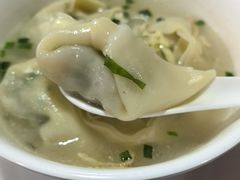 -绿杨馄饨临顿路店