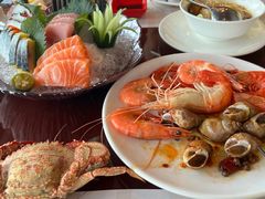 -荣誉国际酒店-云顶旋转餐厅