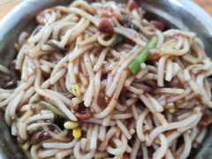 -灵山卢梅燕粉店