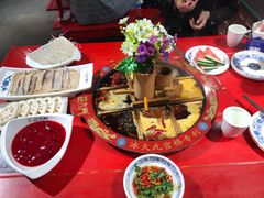 千厮门鲜毛肚-巴九门老火锅(来福士打望店)
