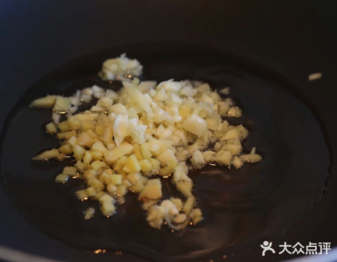 上汤豆苗你吃过，有腊肠的上汤豆苗你值得尝试