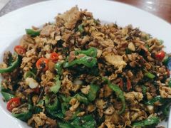 -湖南人家湘菜馆(镇江路店)