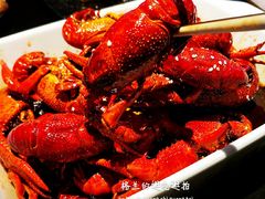 小二红油龙虾-西街夜油条·麻团包乌饭