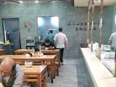 -陆振兴(东环店)