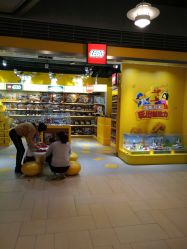 -乐高授权专卖店(浦东嘉里城店)