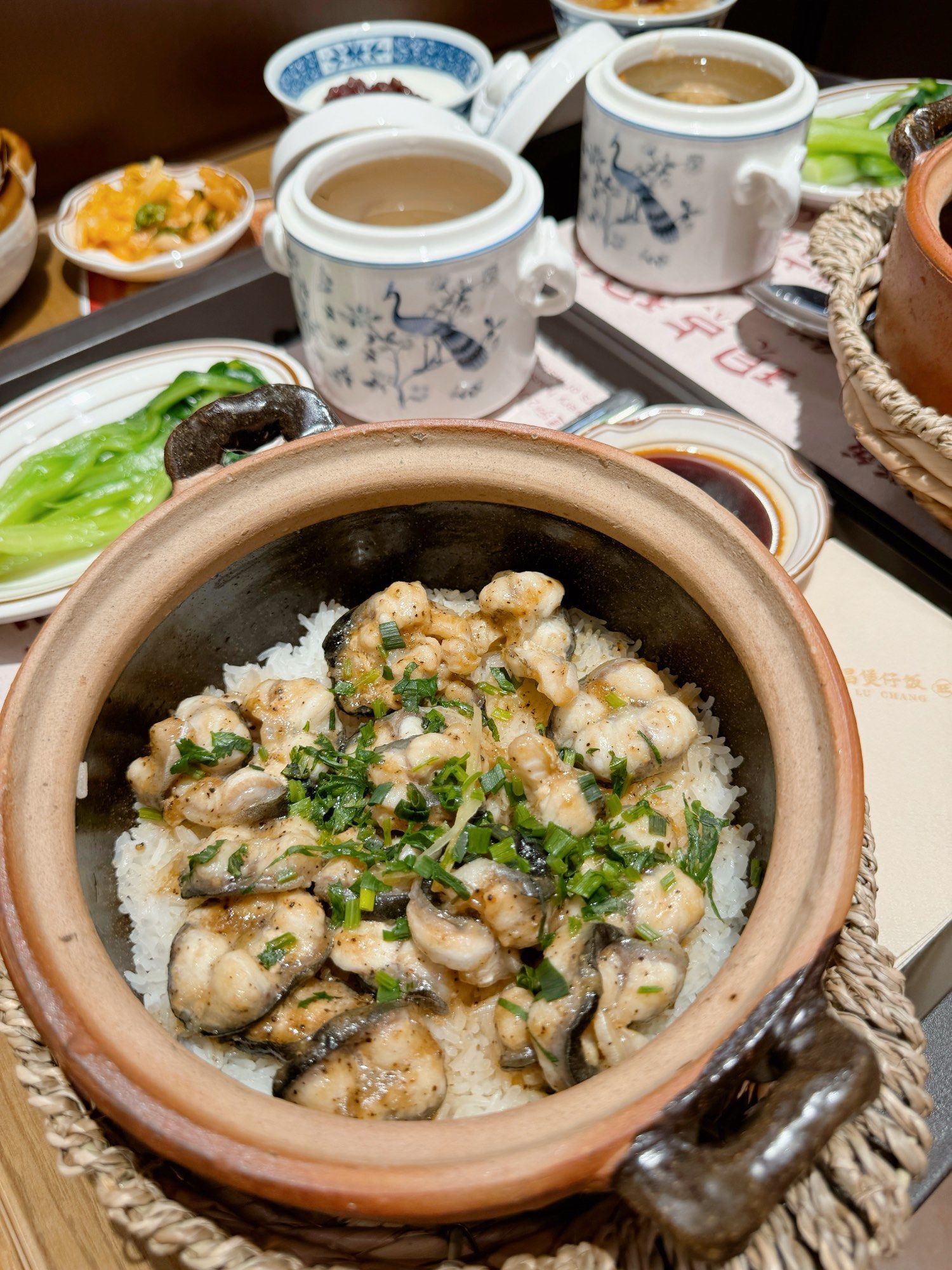 这家煲仔饭我能连炫3碗!