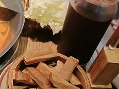 -巴卤社老火锅(财富店)