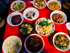 -蓝田九大碗民俗食府(蓝田店)