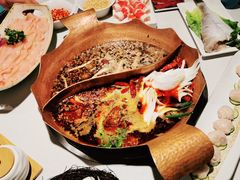 -墨居上隐·院子里火锅(峨眉店)