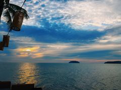 -Sunset Bar(丹绒亚路香格里拉店)