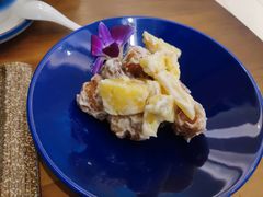 菠萝油条虾-觅山云南菜(泊富ICITY店)