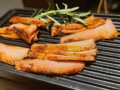 街头烤猪颈肉-泰妃殿(武汉首店)