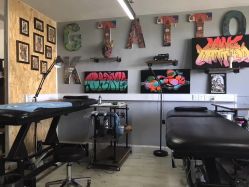 店内环境-怪咖纹身刺青