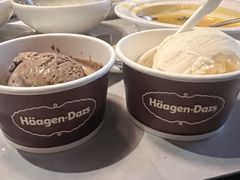 -雍容荟帝王蟹活龙虾展台自助(IFS黑金店)
