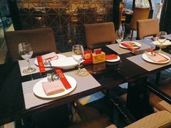 -宝利来国际大酒店-凤凰阁旋转餐厅