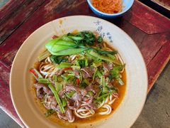 -方铲铲·成都板凳面(滨江银泰店)